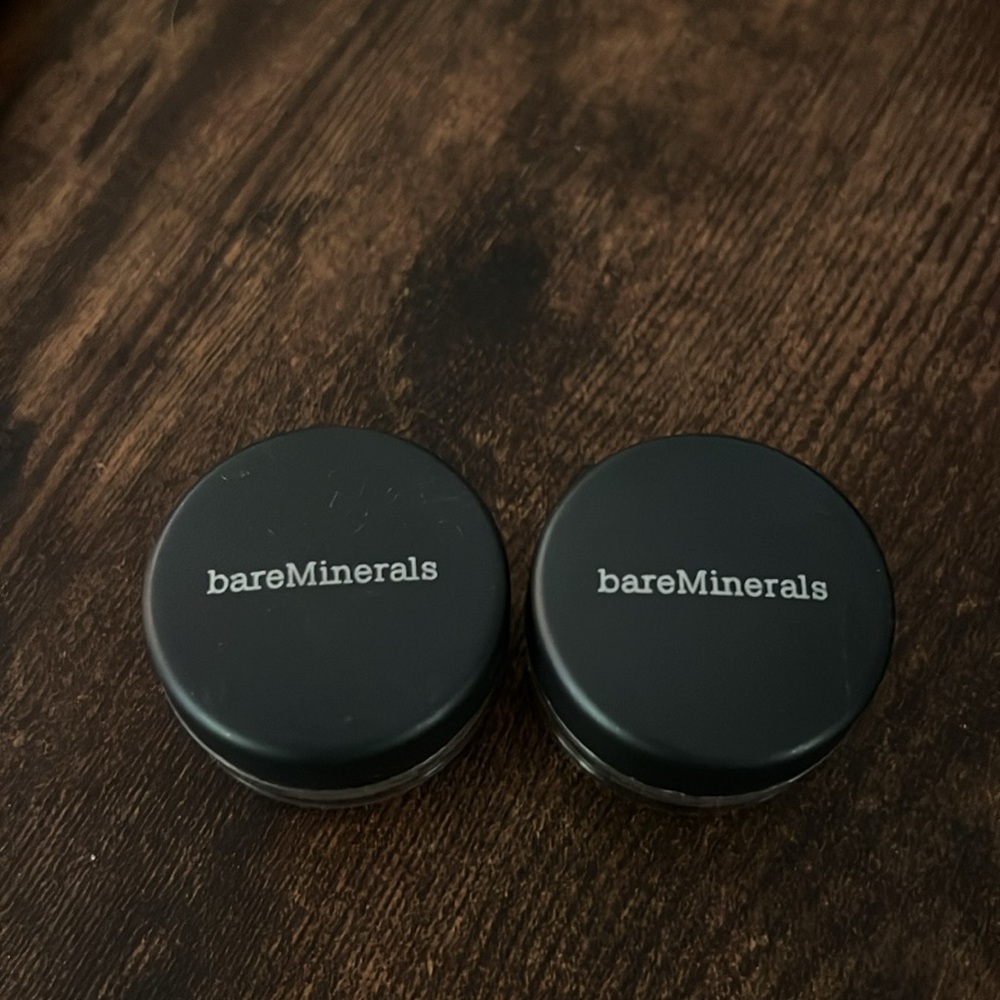 bareMinerals loose powder Eyeshadow NEW Celestine is the color. Set of two.